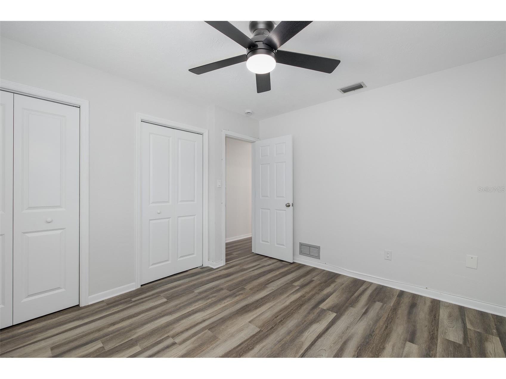 211 Timberlane Drive Palm Harbor FL 34683 TB8518243 image19