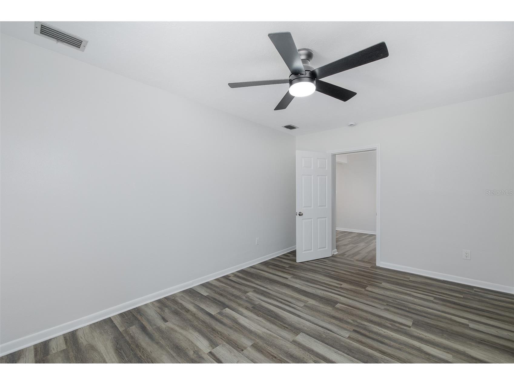211 Timberlane Drive Palm Harbor FL 34683 TB8518243 image22