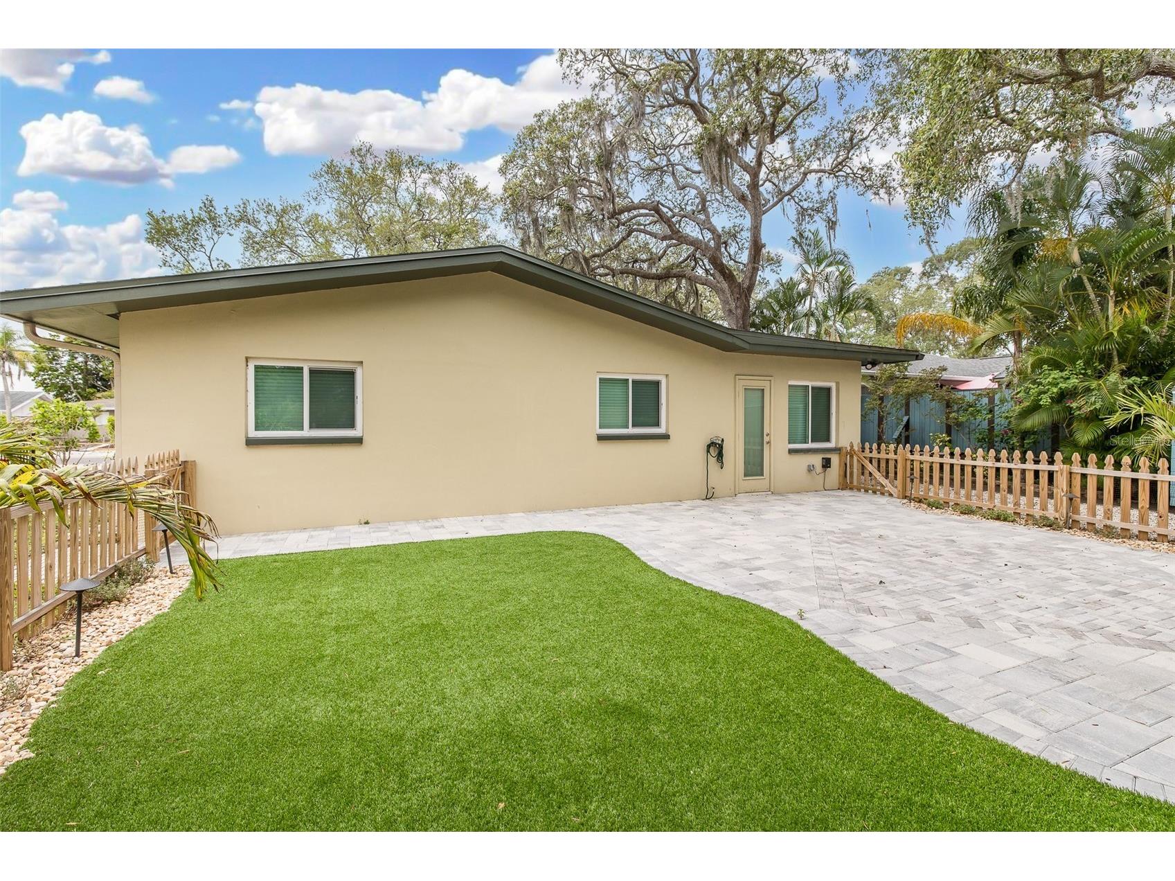 211 Timberlane Drive Palm Harbor FL 34683 TB8518243 image27
