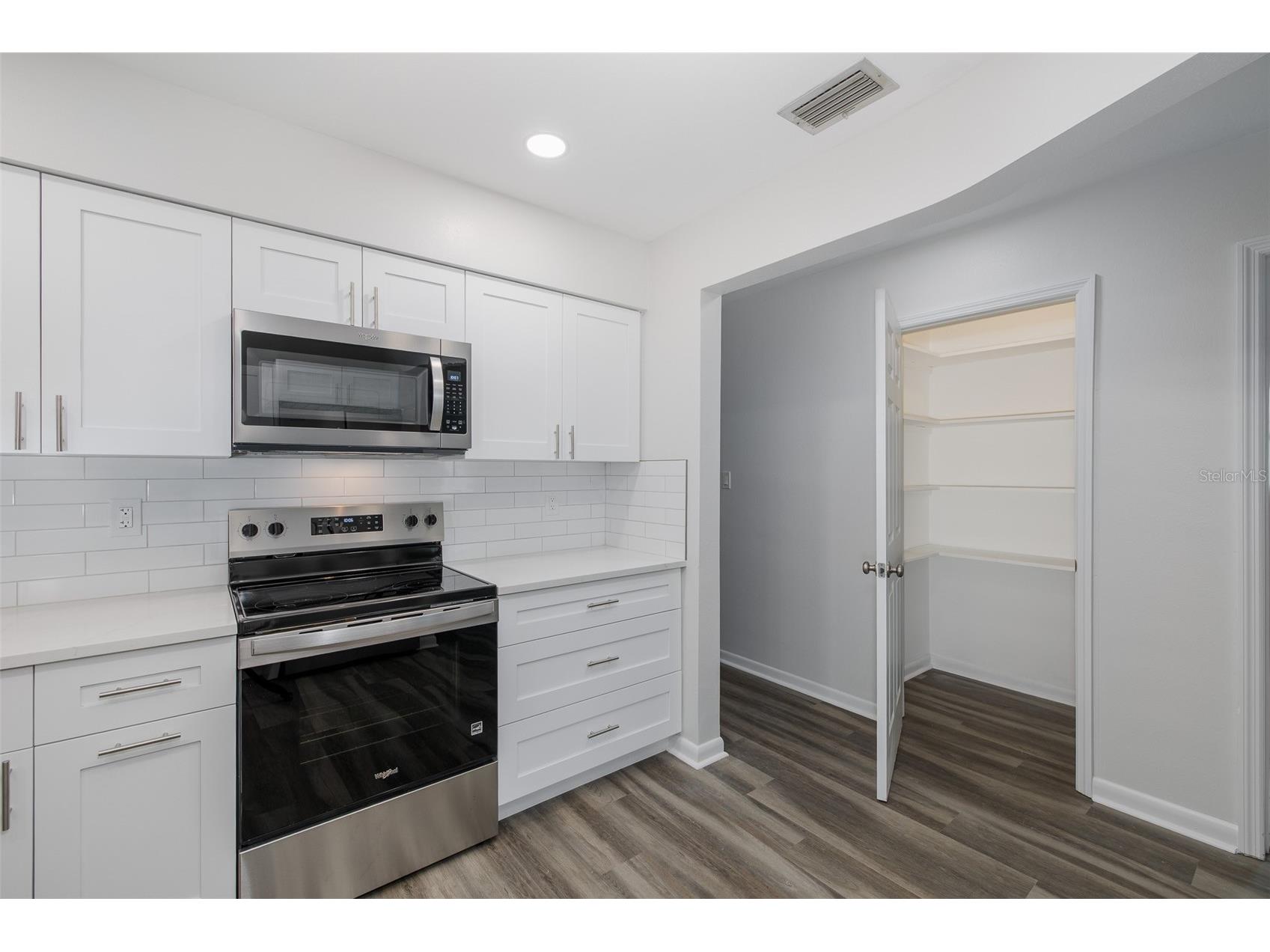 211 Timberlane Drive Palm Harbor FL 34683 TB8518243 image8