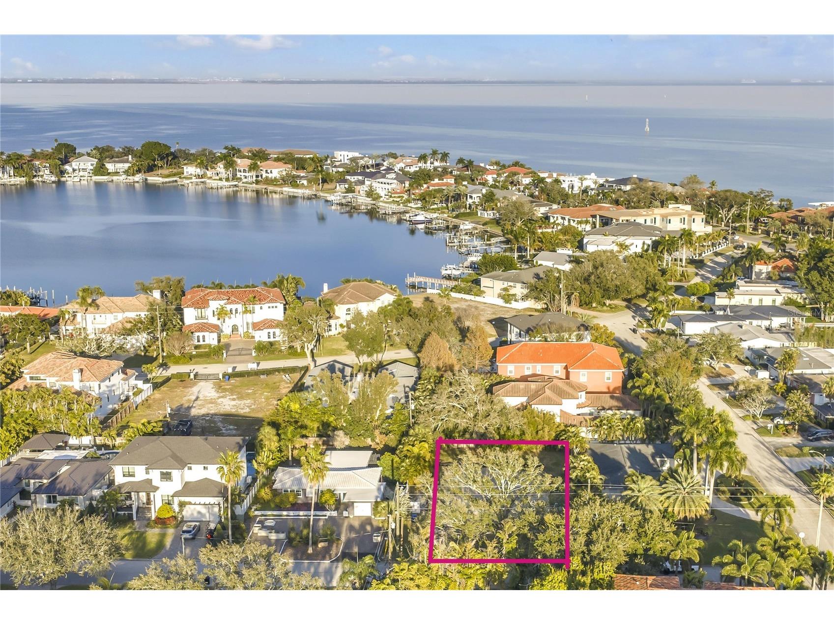 211 Toledo Way NE Saint Petersburg FL 33704 TB8471604 image13
