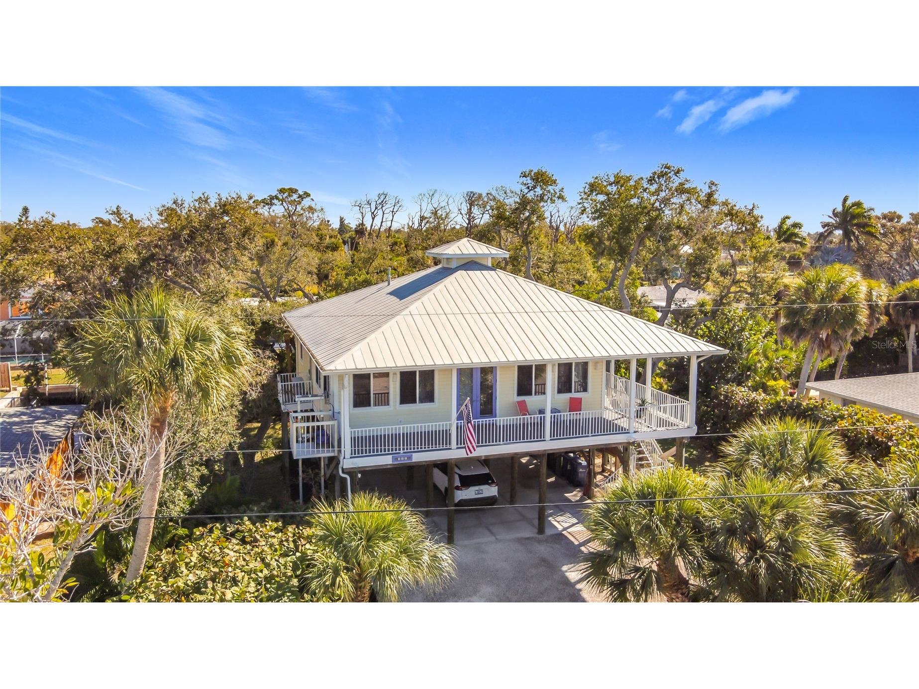 211 Winson Avenue Englewood FL 34223 D6145738 image1