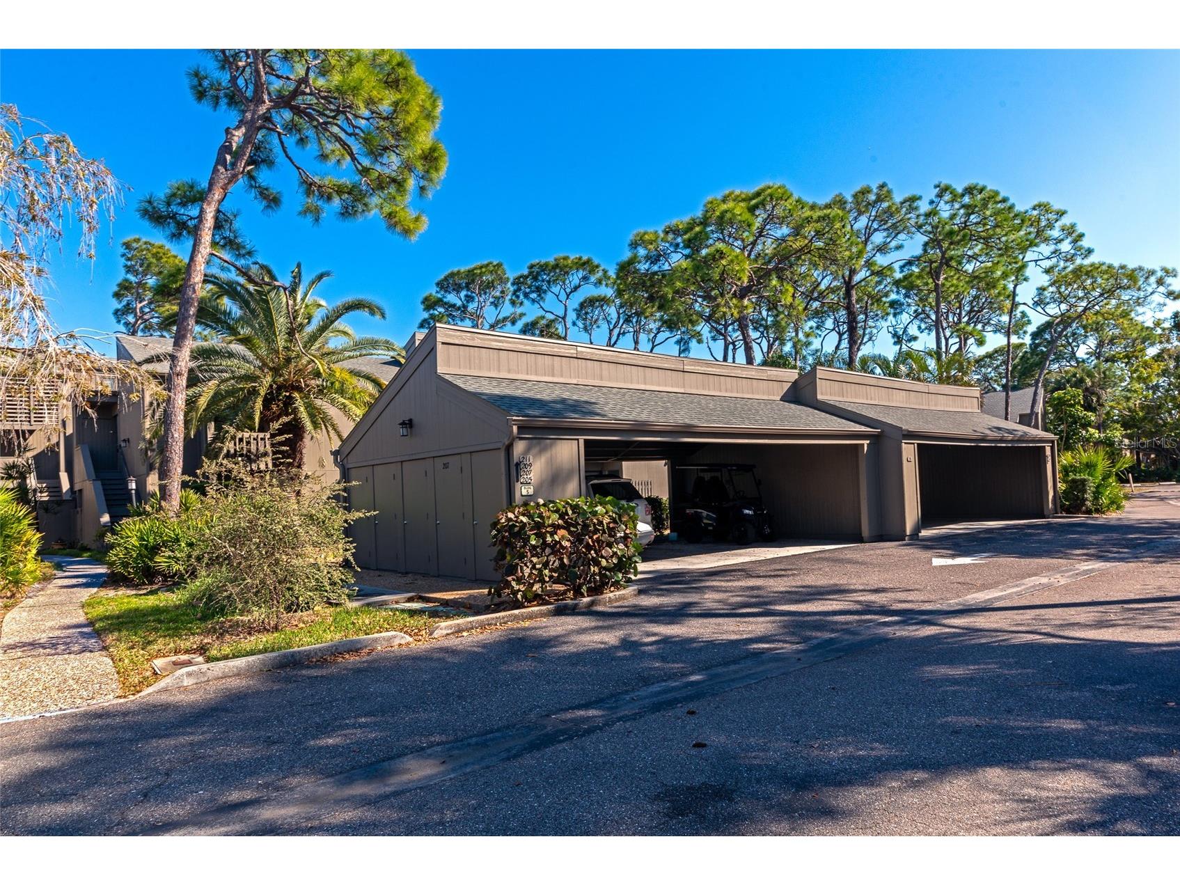 211 Woodland Drive #211 Osprey FL 34229 A4684191 image28