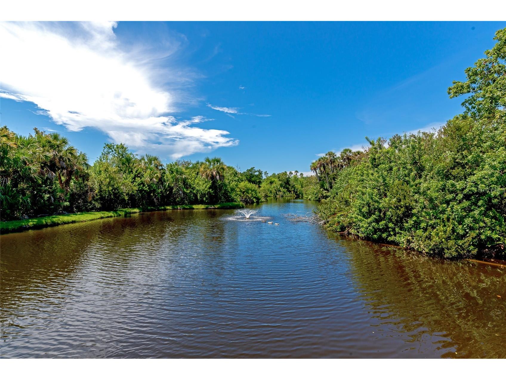 211 Woodland Drive #211 Osprey FL 34229 A4684191 image35