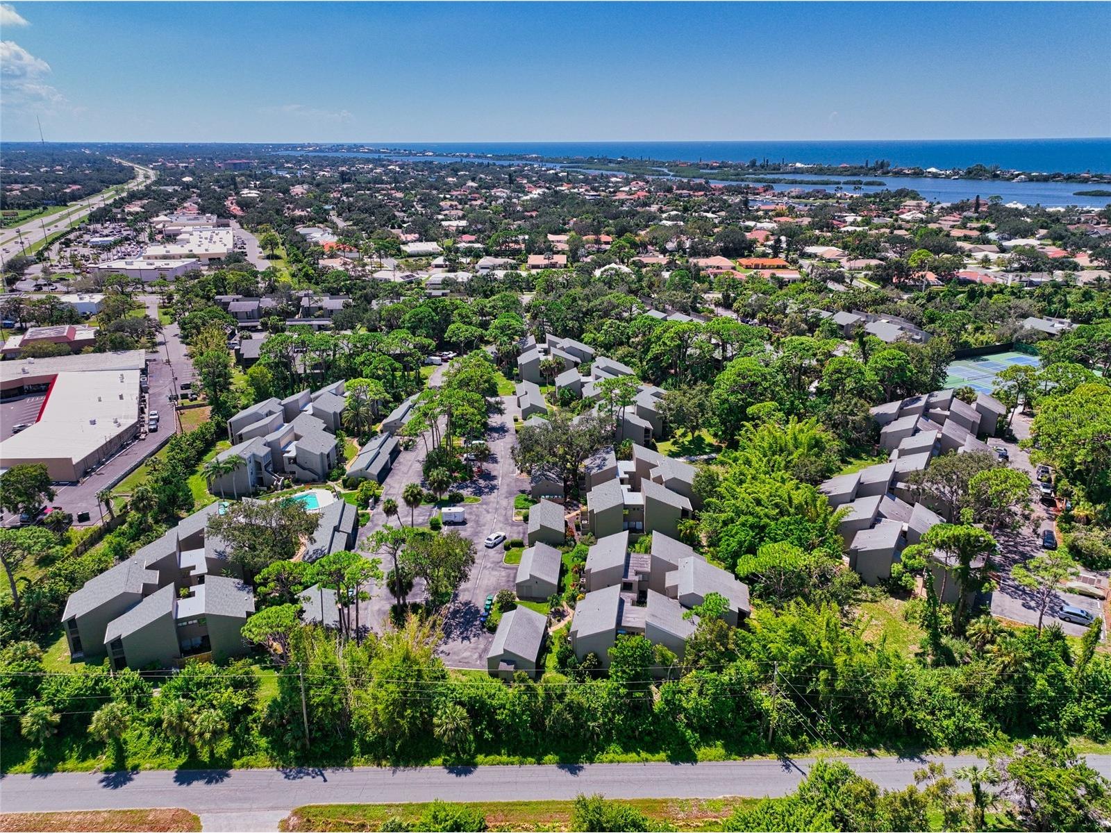 211 Woodland Drive #211 Osprey FL 34229 A4684191 image40