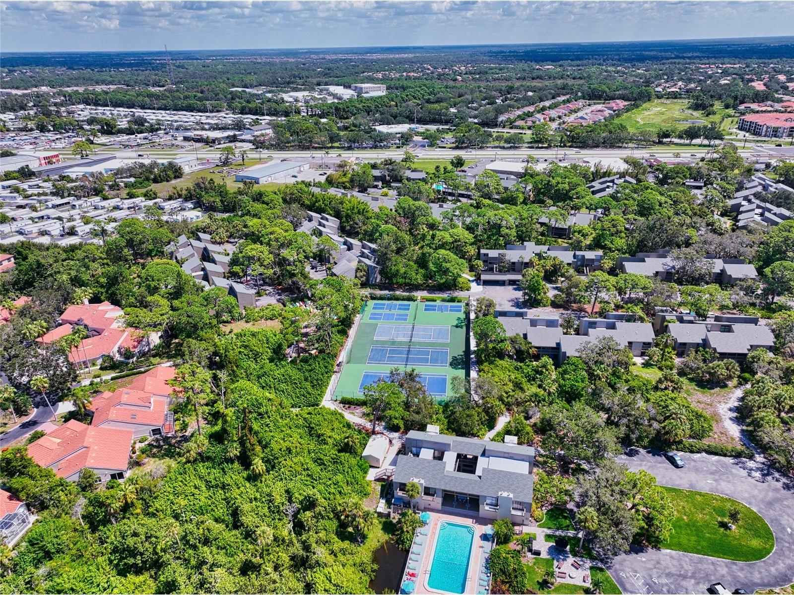 211 Woodland Drive #211 Osprey FL 34229 A4684191 image41