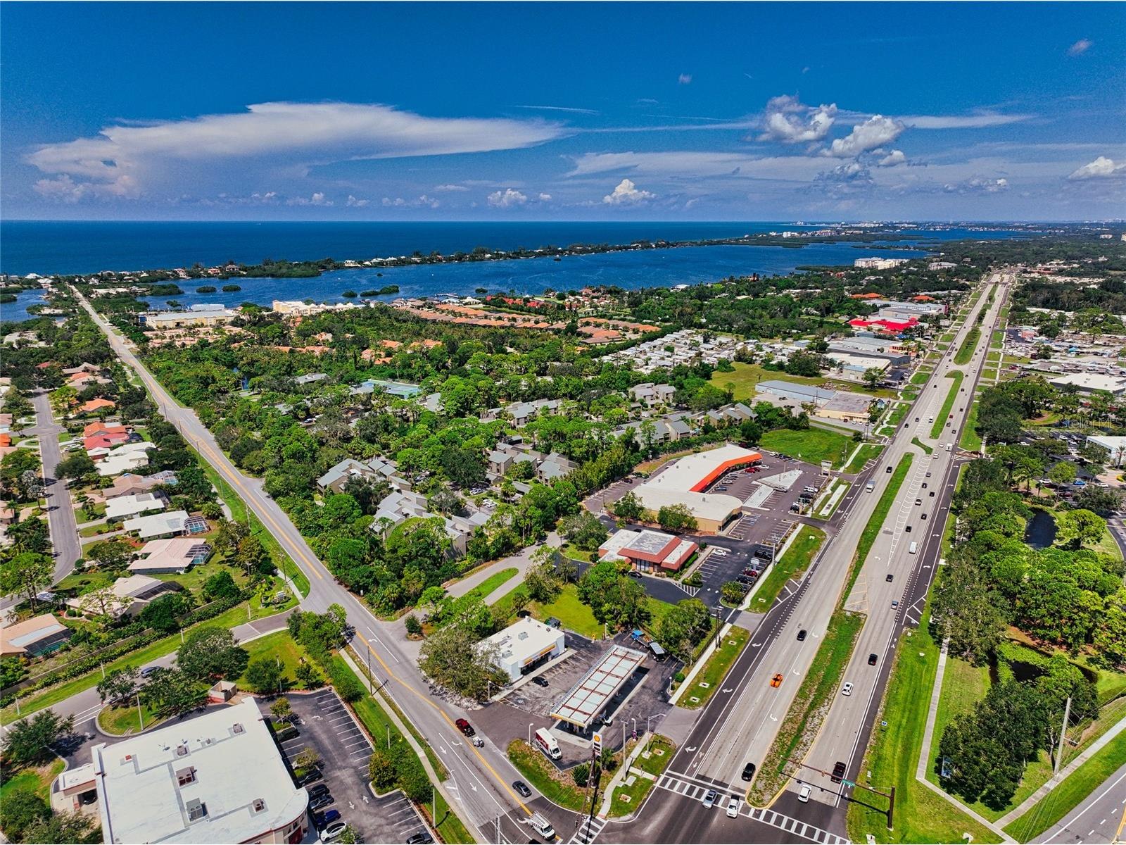 211 Woodland Drive #211 Osprey FL 34229 A4684191 image42