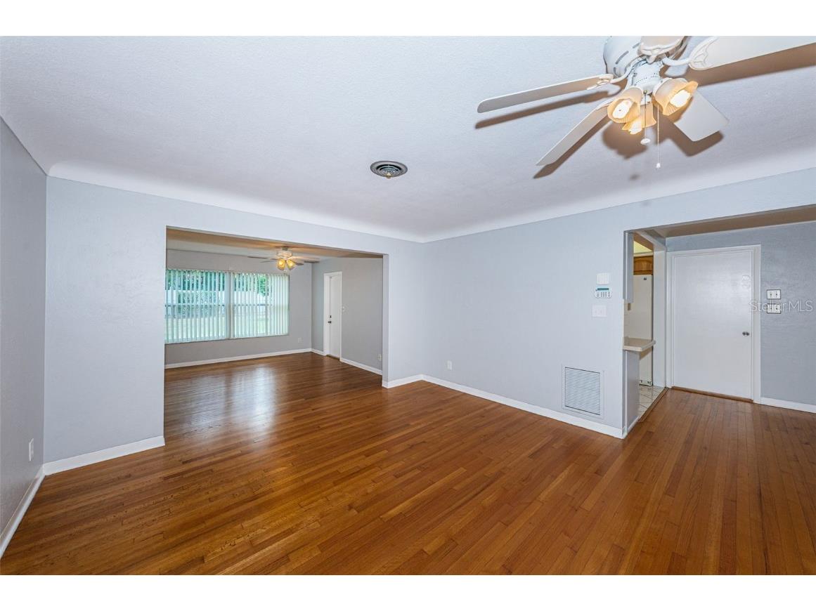 2110 57th Avenue N Saint Petersburg FL 33714 TB8427970 image11