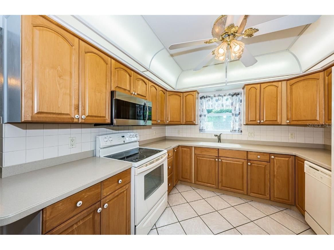 2110 57th Avenue N Saint Petersburg FL 33714 TB8427970 image14