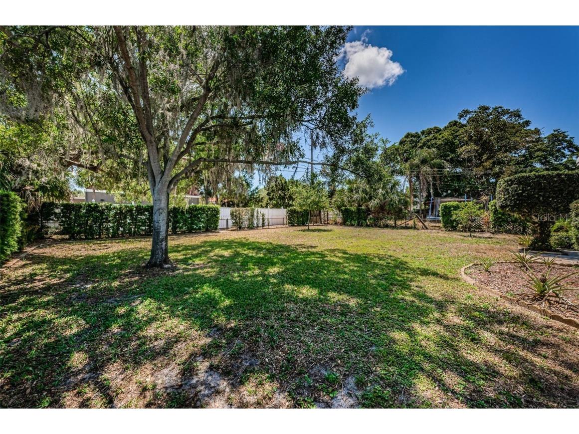 2110 57th Avenue N Saint Petersburg FL 33714 TB8427970 image40