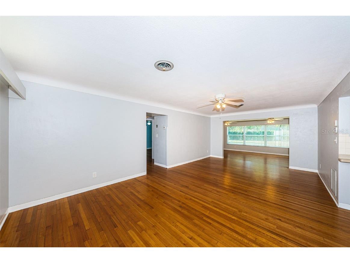 2110 57th Avenue N Saint Petersburg FL 33714 TB8427970 image5