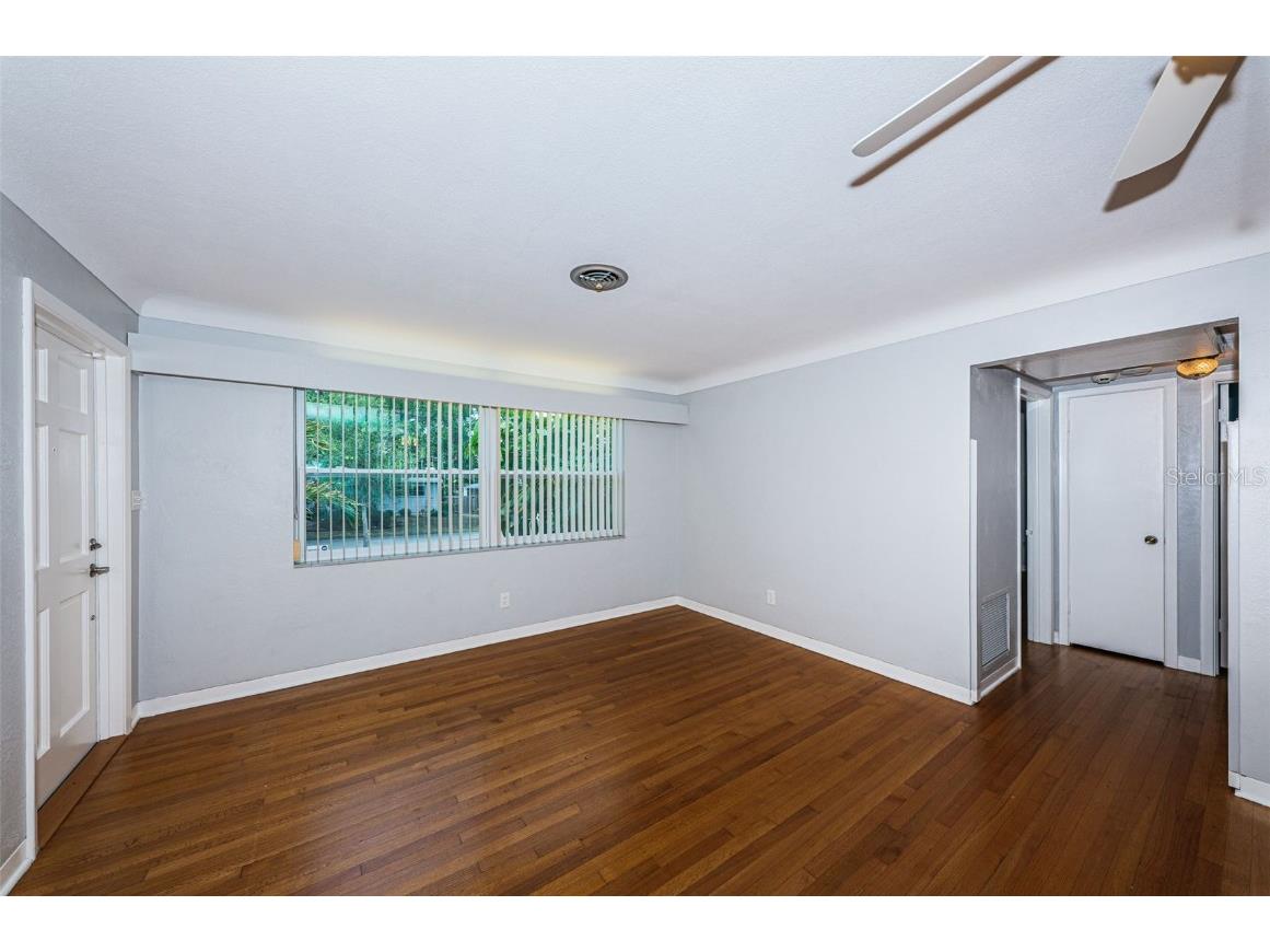 2110 57th Avenue N Saint Petersburg FL 33714 TB8427970 image8