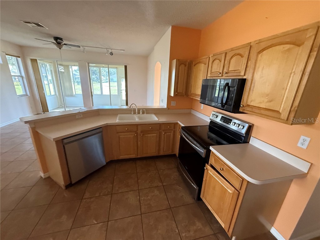 2110 Acadia Greens Drive #61 Sun City Center FL 33573 TB8455387 image4