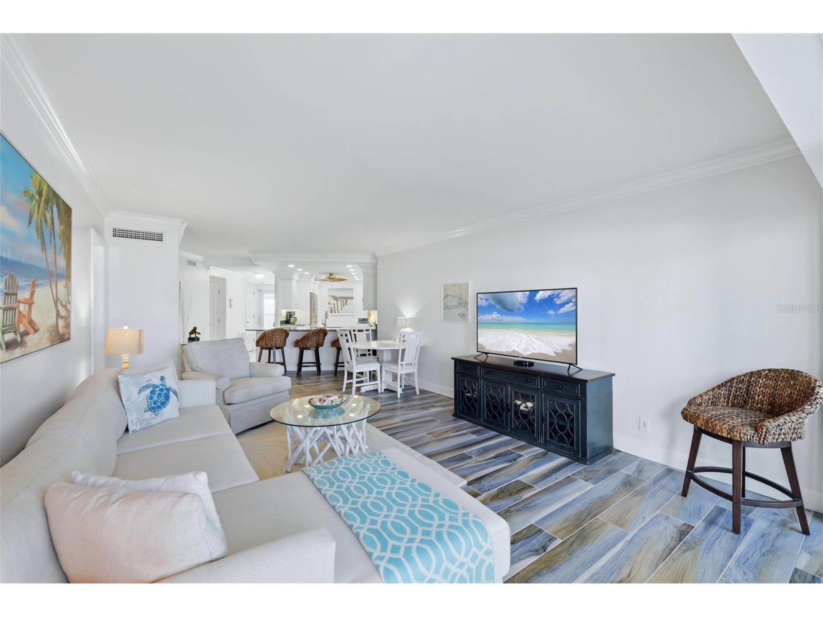 2110 Benjamin Franklin Drive #104 Sarasota FL 34236 A4690614 image10