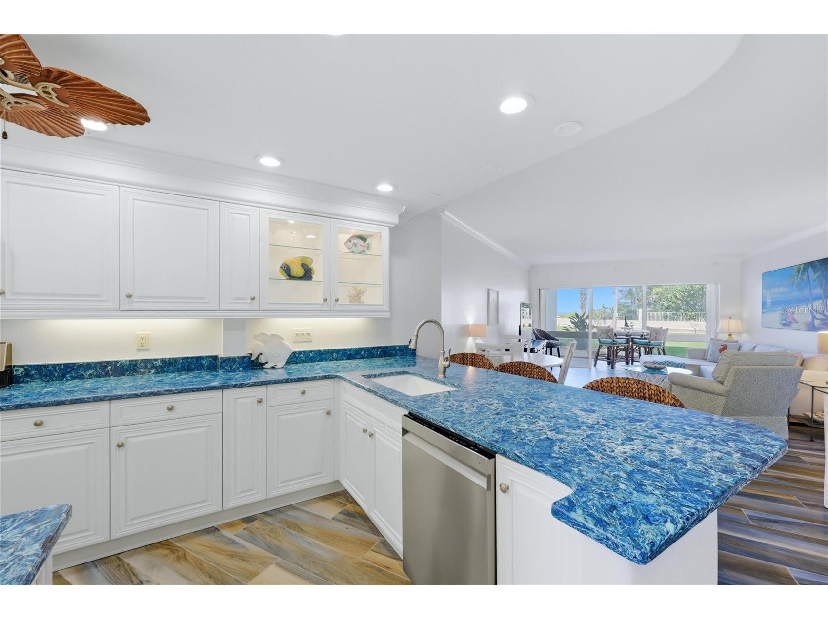 2110 Benjamin Franklin Drive #104 Sarasota FL 34236 A4690614 image19