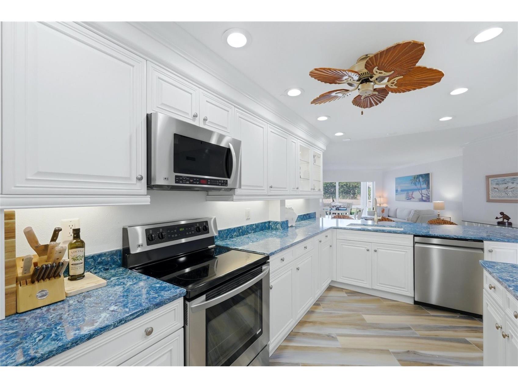 2110 Benjamin Franklin Drive #104 Sarasota FL 34236 A4690614 image21