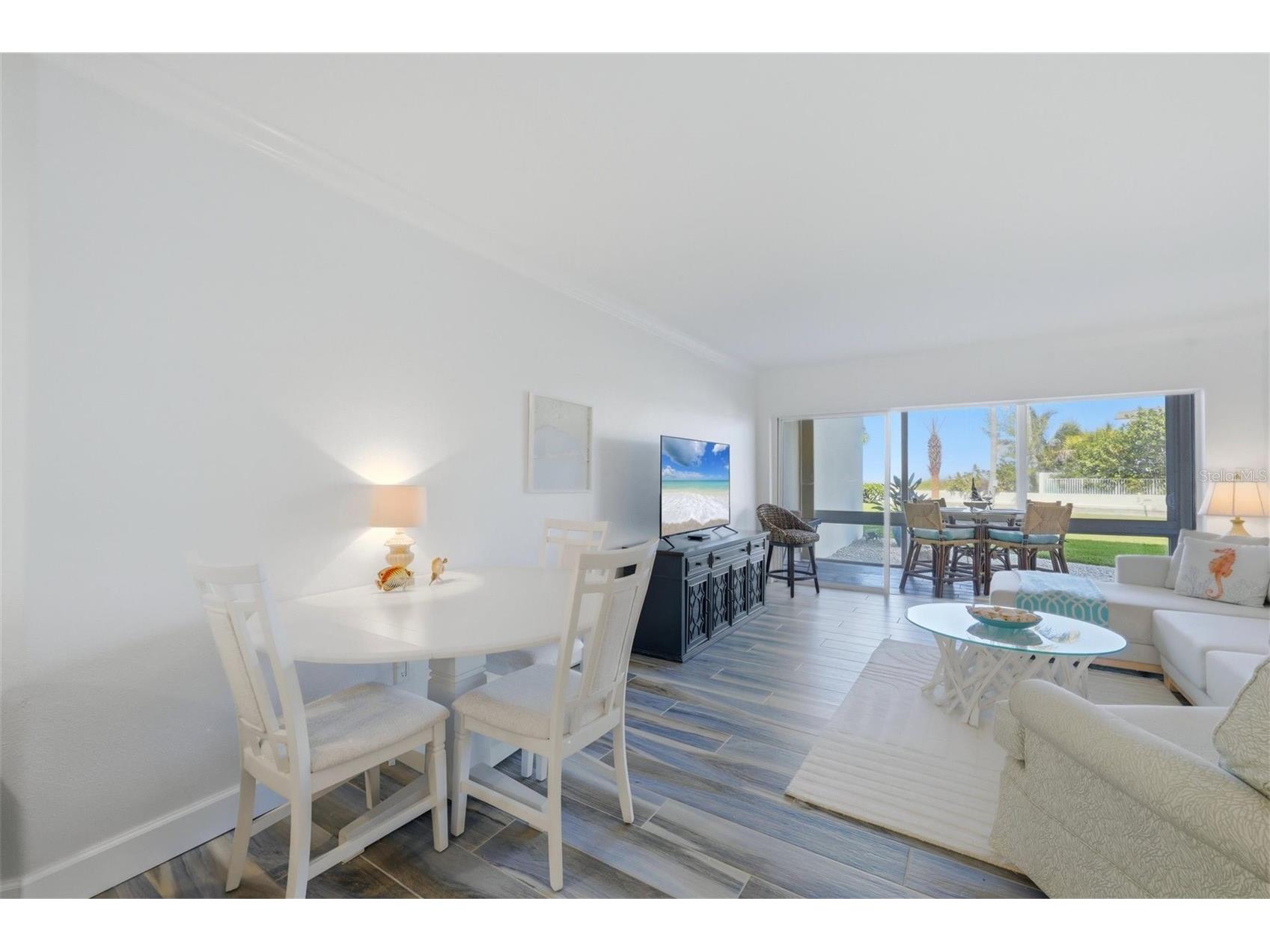 2110 Benjamin Franklin Drive #104 Sarasota FL 34236 A4696214 image16