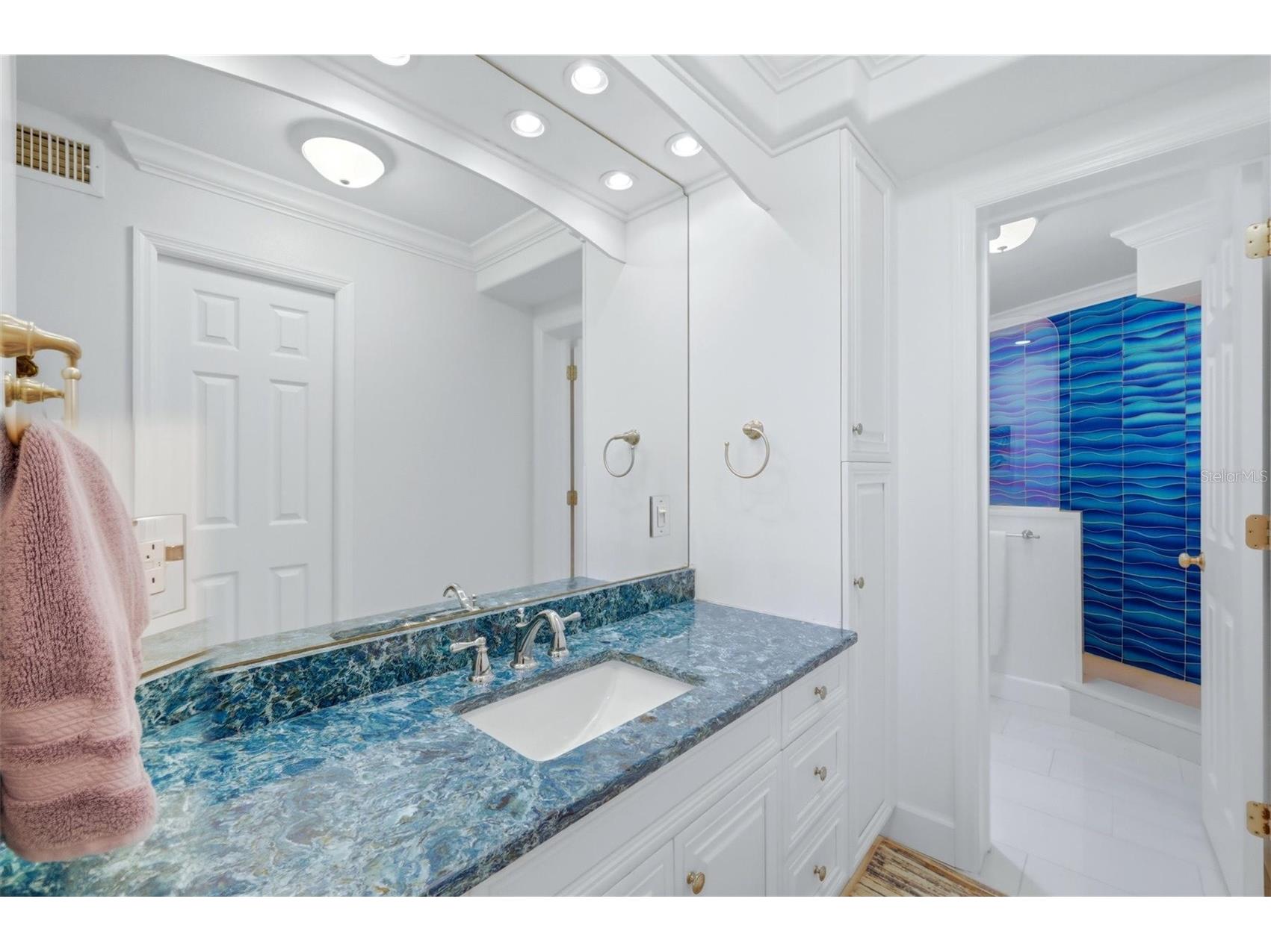 2110 Benjamin Franklin Drive #104 Sarasota FL 34236 A4696214 image28