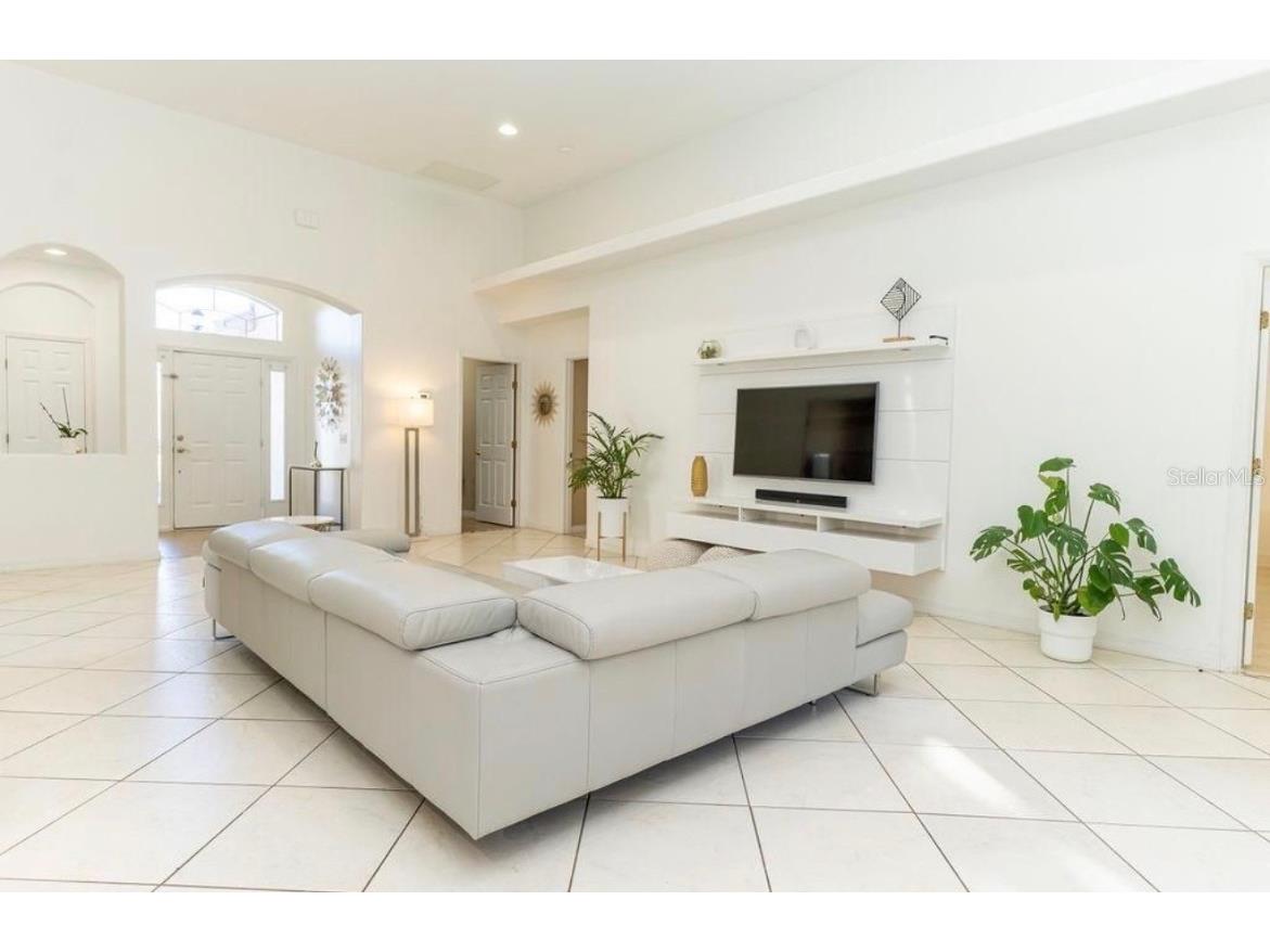 2110 Bunker View Court Kissimmee FL 34746 O6362653 image3