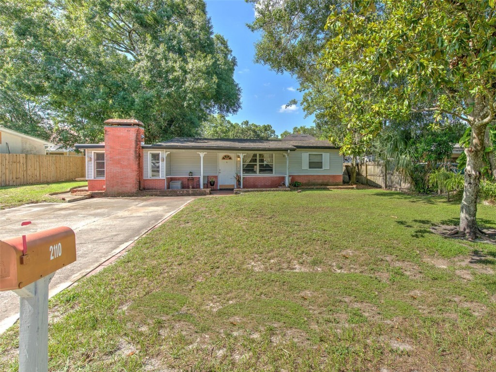2110 Carroll Place Tampa FL 33612 T3462555 image1