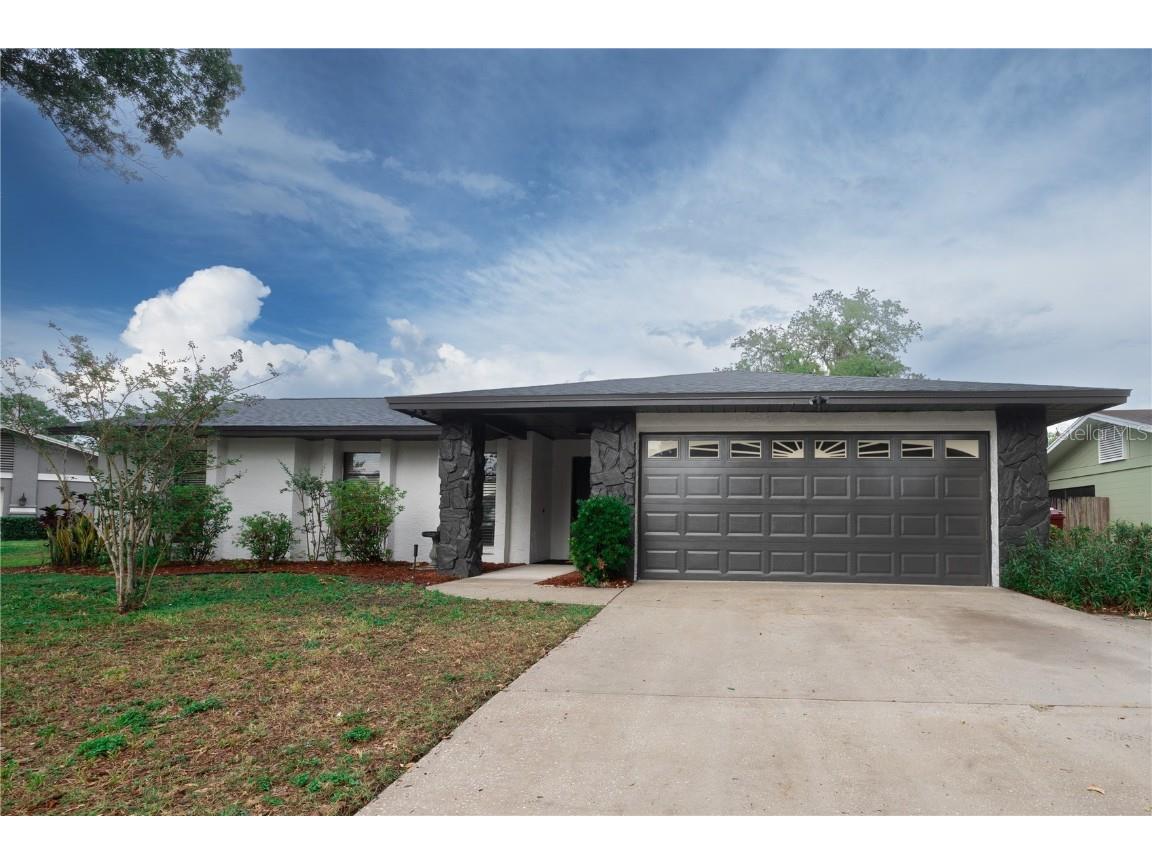 2110 Elmwood Court Plant City FL 33563 T3526639 image1