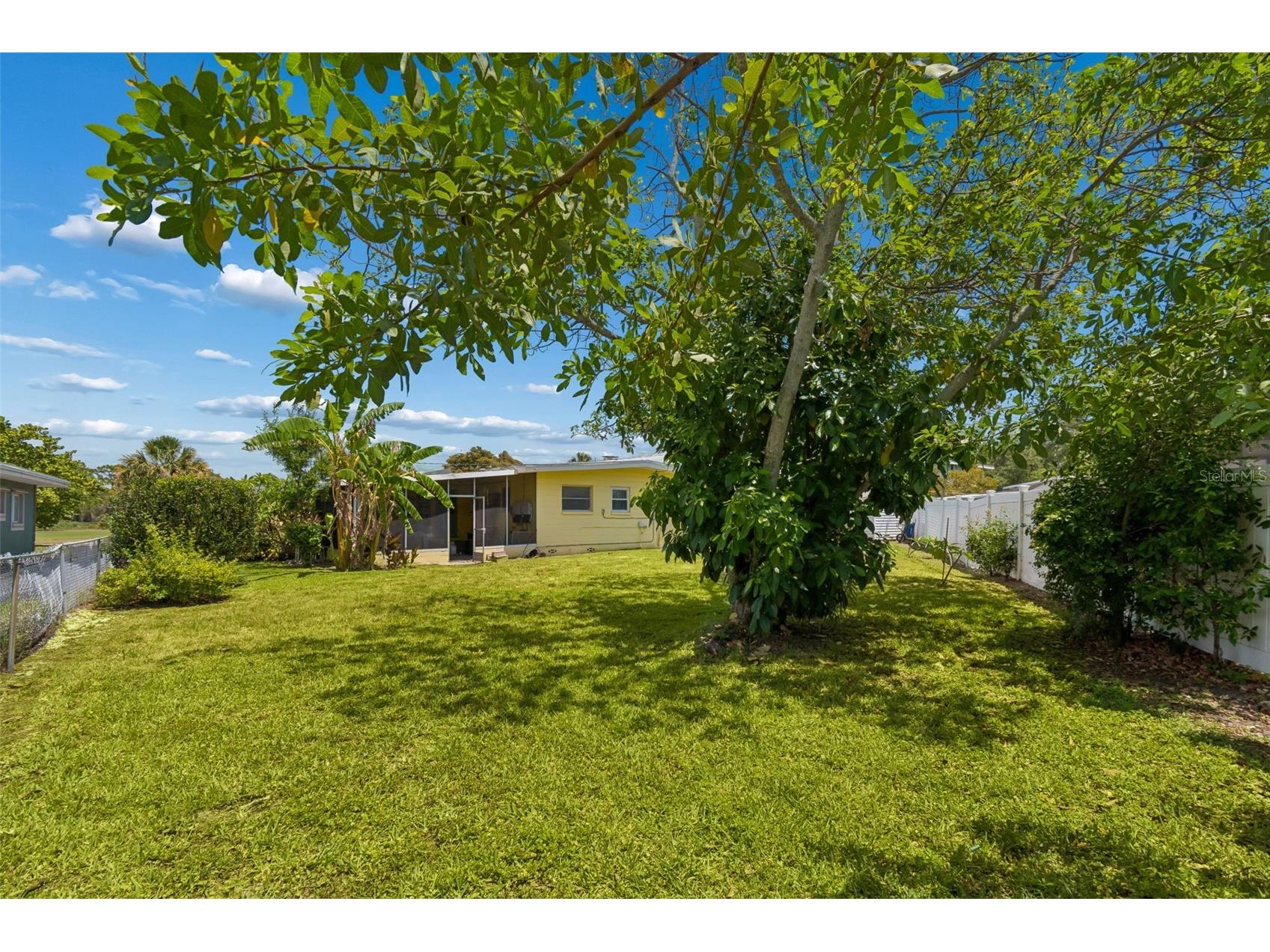2110 Fairway Avenue S Saint Petersburg FL 33712 TB8402177 image46