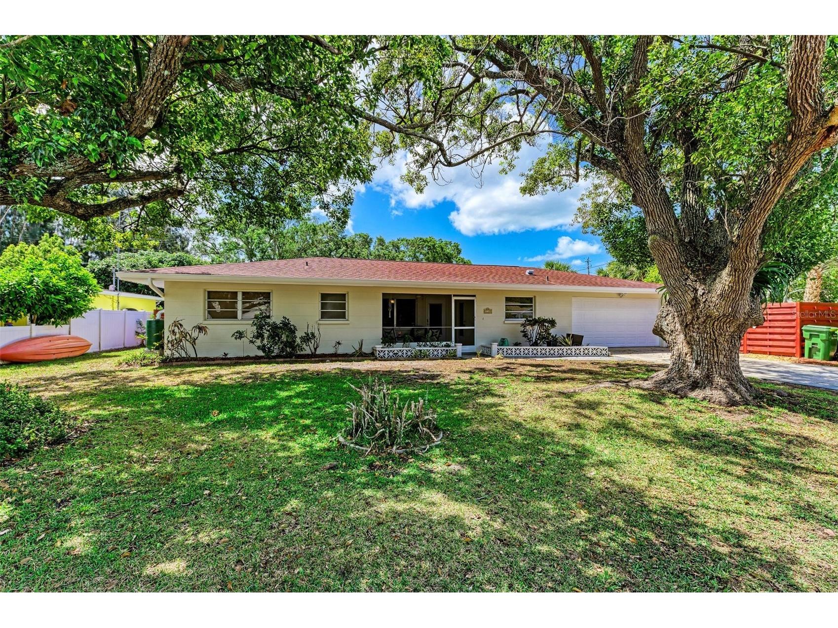 2110 Goldenrod Street Sarasota FL 34239 A4670978 image1