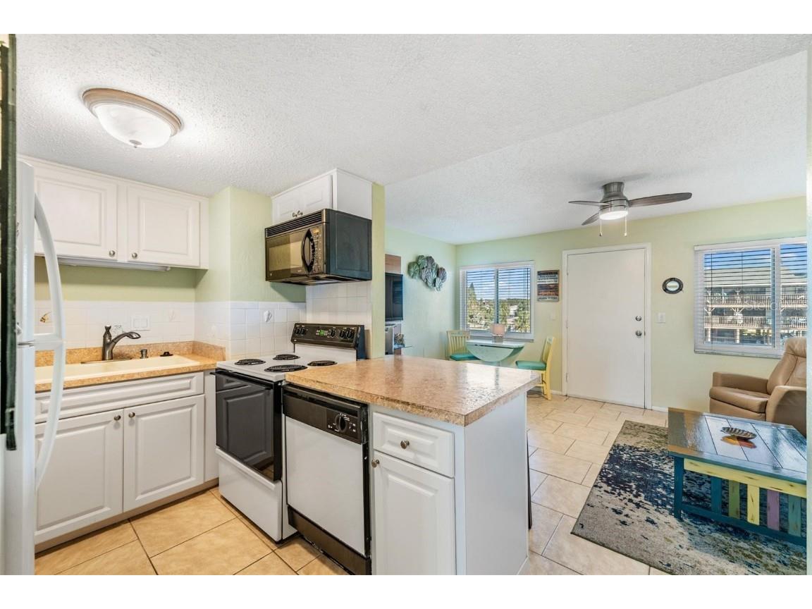 2110 Gulf Boulevard #8 Indian Rocks Beach FL 33785 TB8447500 image12