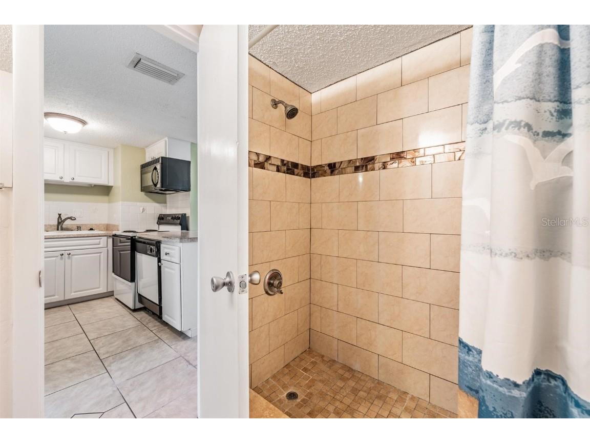 2110 Gulf Boulevard #8 Indian Rocks Beach FL 33785 TB8447500 image17