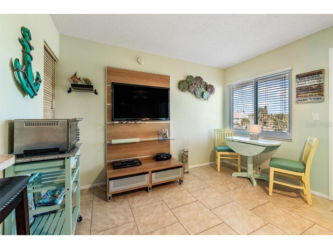 2110 Gulf Boulevard #8 Indian Rocks Beach FL 33785 TB8447500 image8