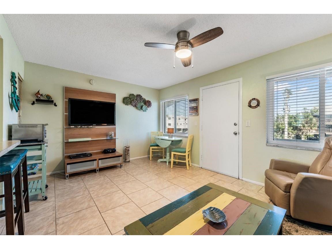 2110 Gulf Boulevard #8 Indian Rocks Beach FL 33785 TB8447500 image9