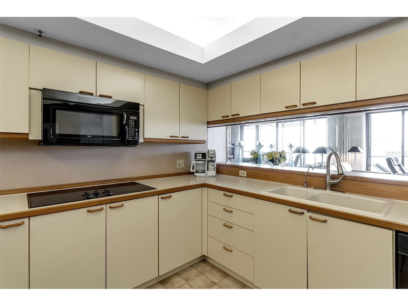 2110 Harbourside Drive #523 Longboat Key FL 34228 A4682869 image12