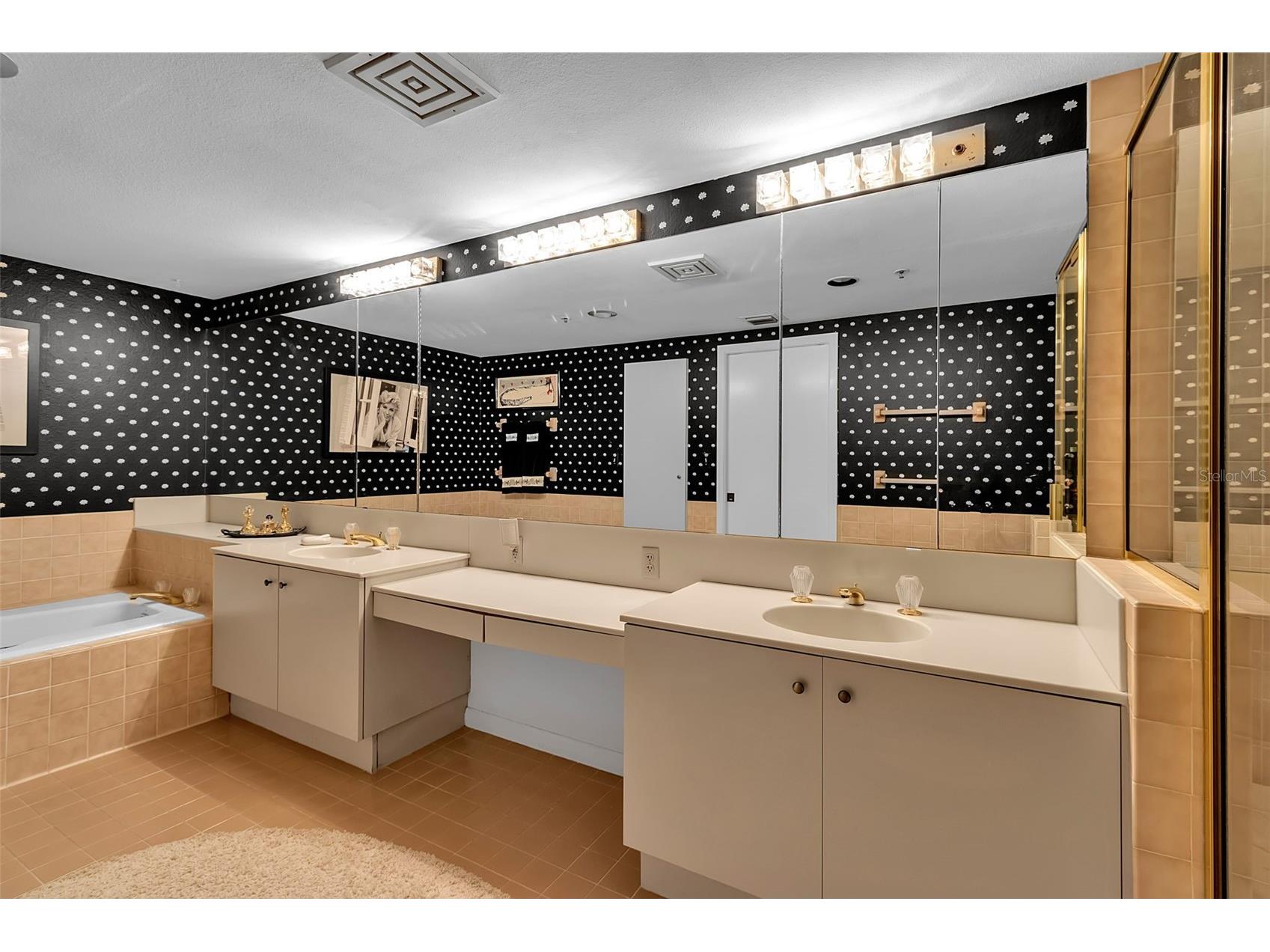 2110 Harbourside Drive #523 Longboat Key FL 34228 A4682869 image25