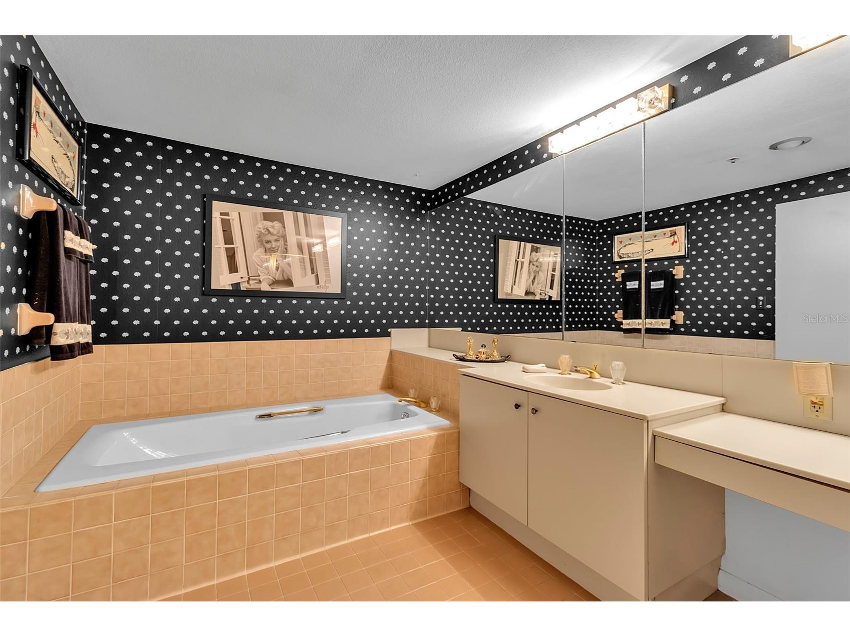 2110 Harbourside Drive #523 Longboat Key FL 34228 A4682869 image26