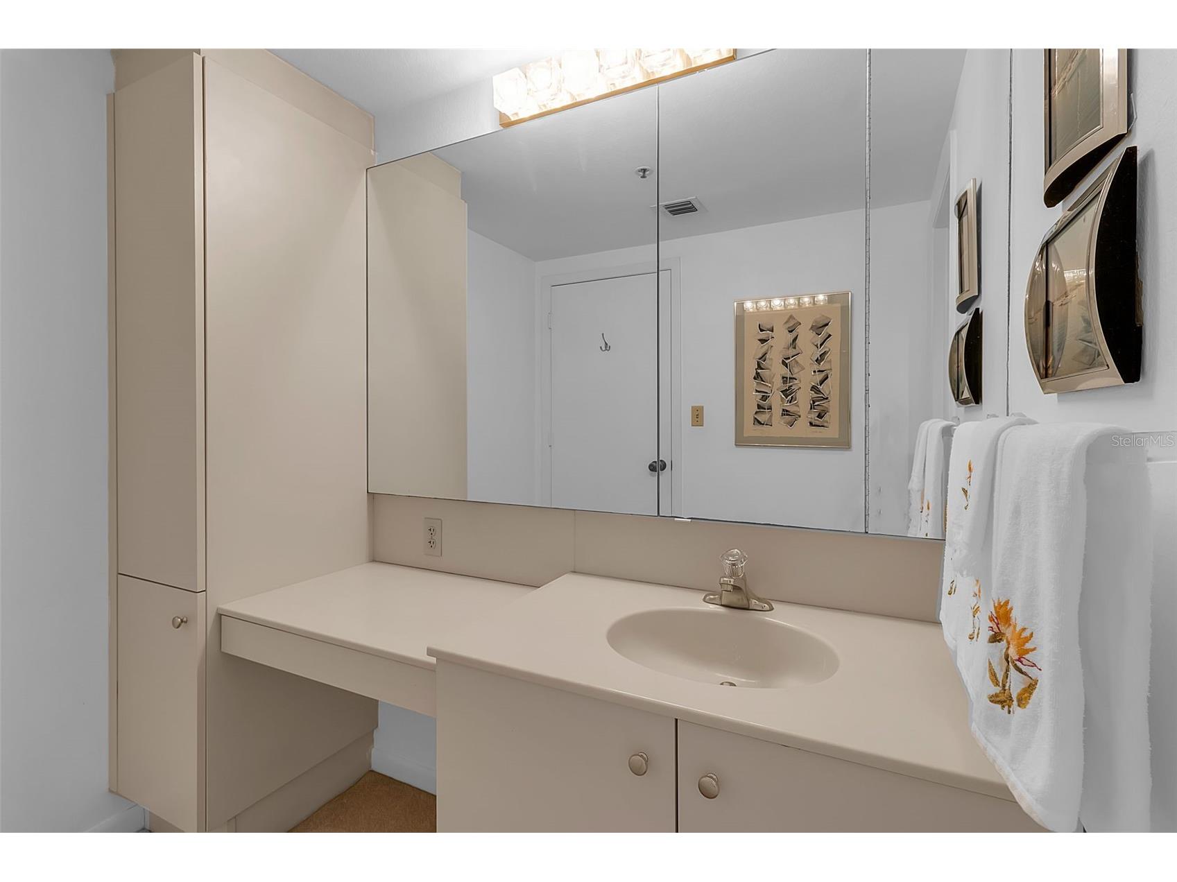 2110 Harbourside Drive #523 Longboat Key FL 34228 A4682869 image32