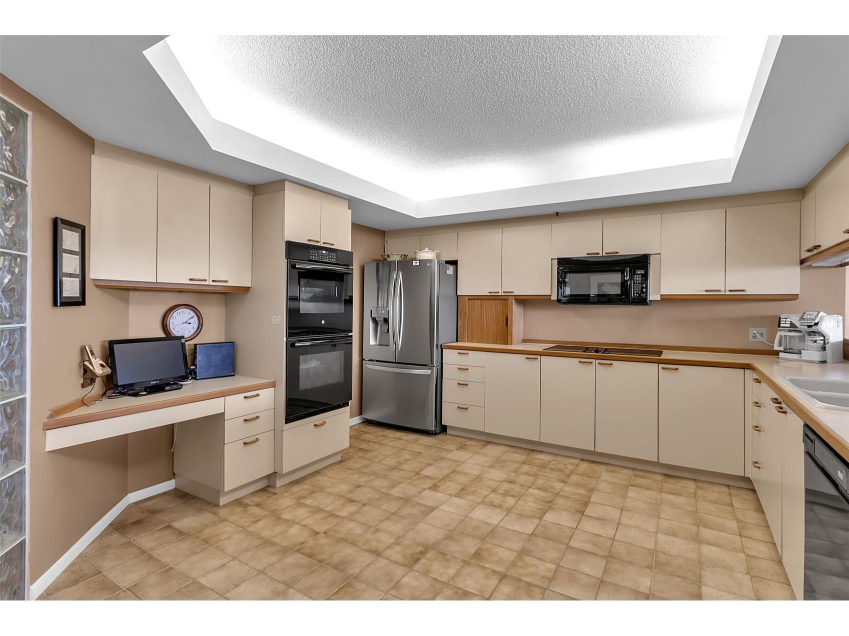 2110 Harbourside Drive #523 Longboat Key FL 34228 A4682869 image8