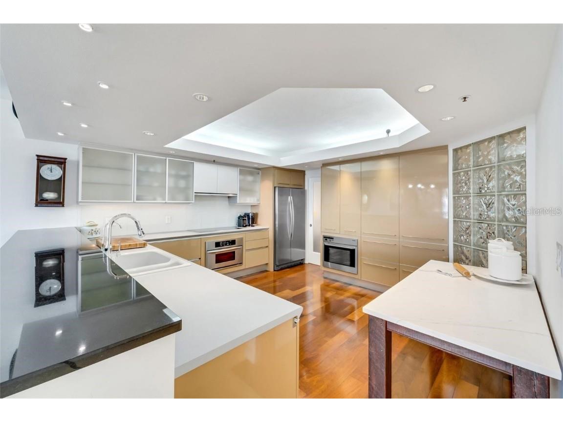 2110 Harbourside Drive #526 Longboat Key FL 34228 A4669215 image10