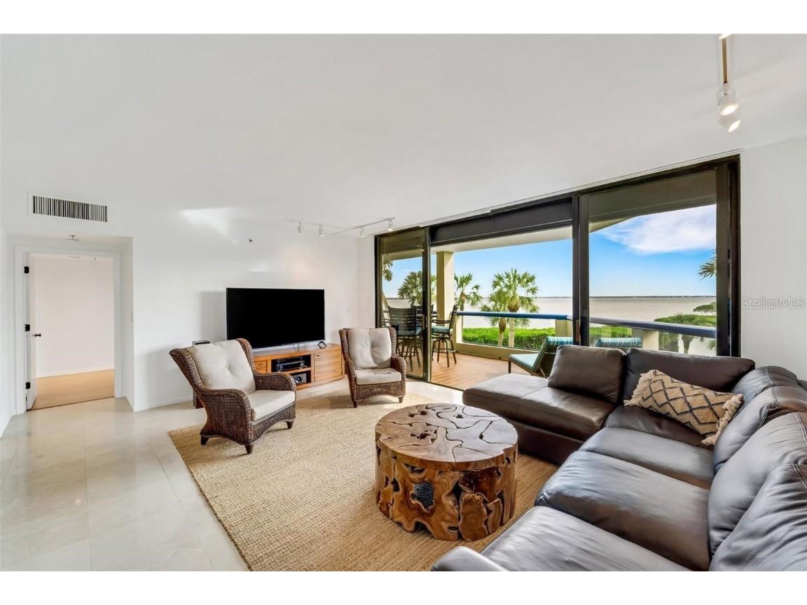 2110 Harbourside Drive #526 Longboat Key FL 34228 A4669215 image18
