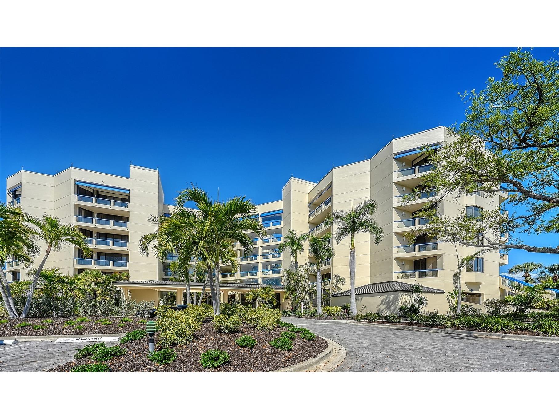 2110 Harbourside Drive #536 Longboat Key FL 34228 - SARASOTA BAY A4685244 image1