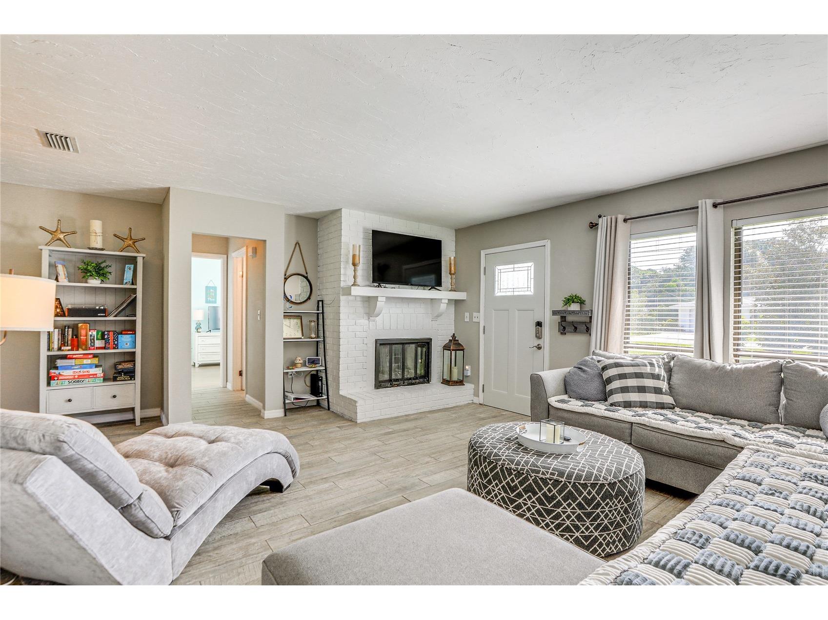 2110 Heasley Road Englewood FL 34223 W7885629 image12