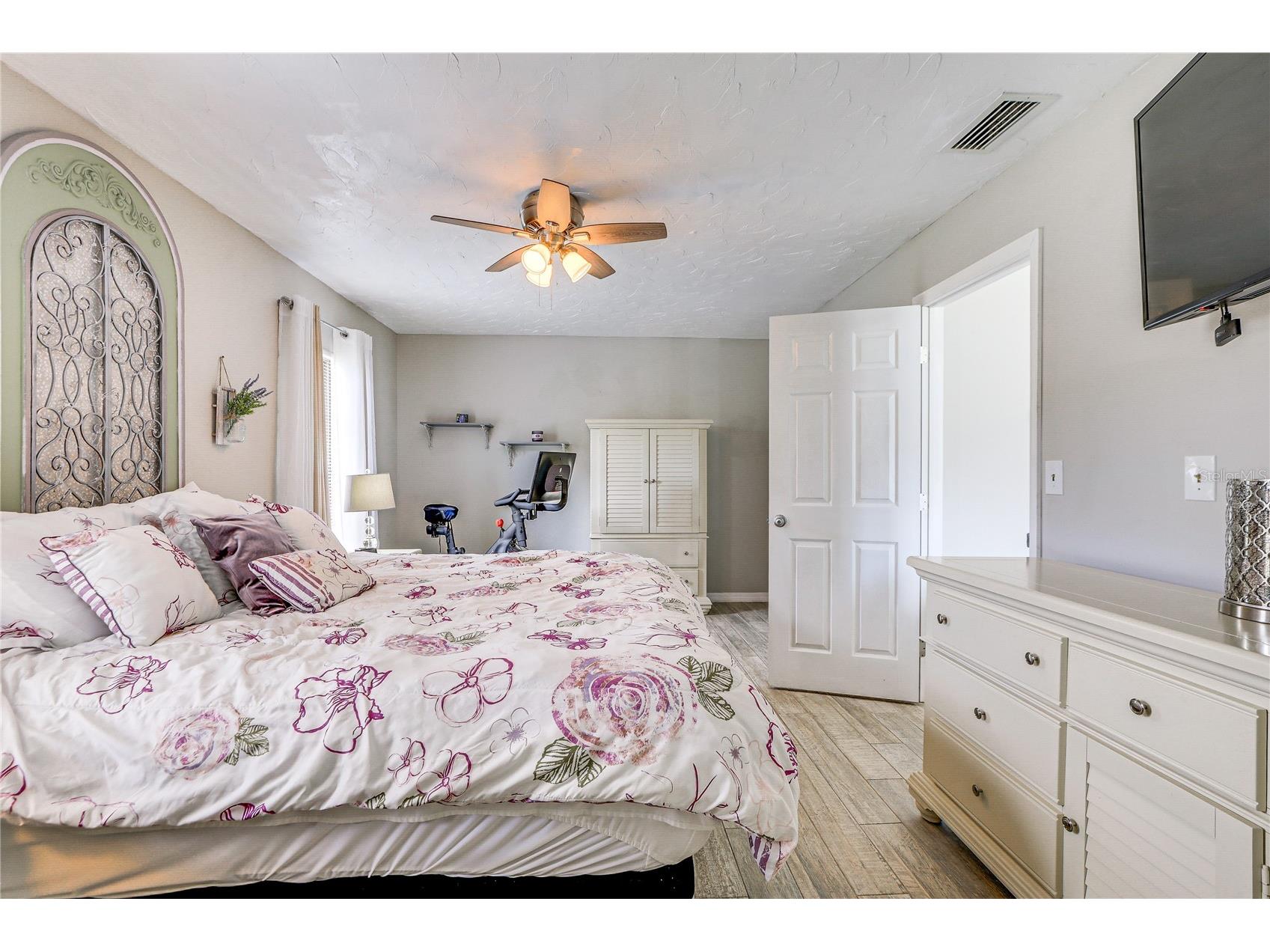 2110 Heasley Road Englewood FL 34223 W7885629 image25