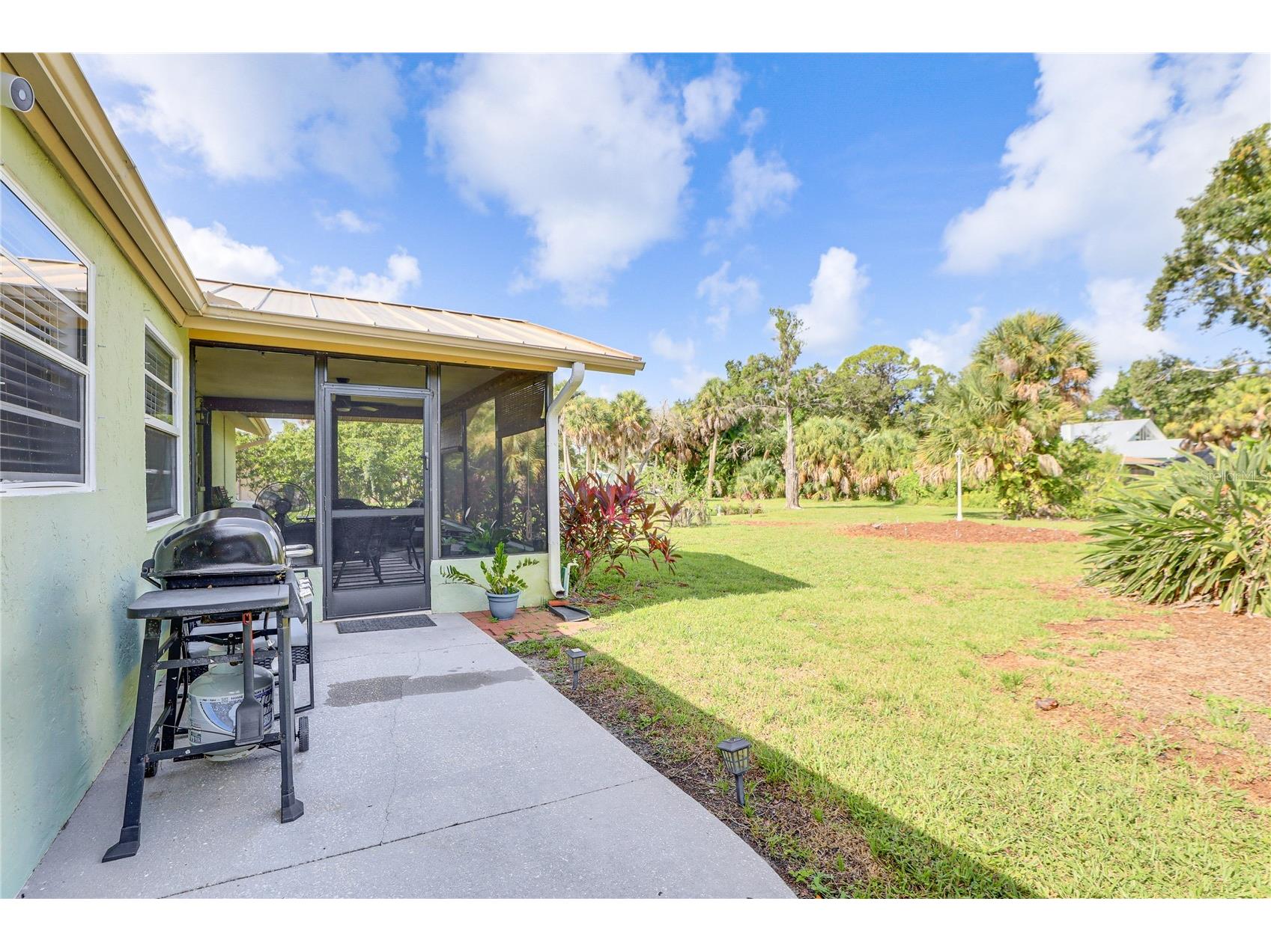 2110 Heasley Road Englewood FL 34223 W7885629 image4