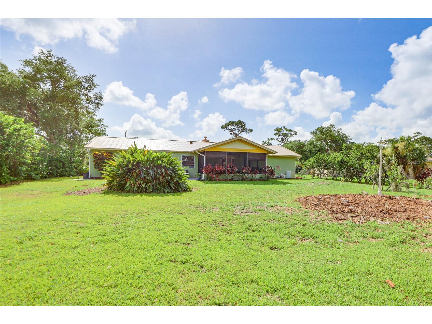 2110 Heasley Road Englewood FL 34223 W7885629 image6
