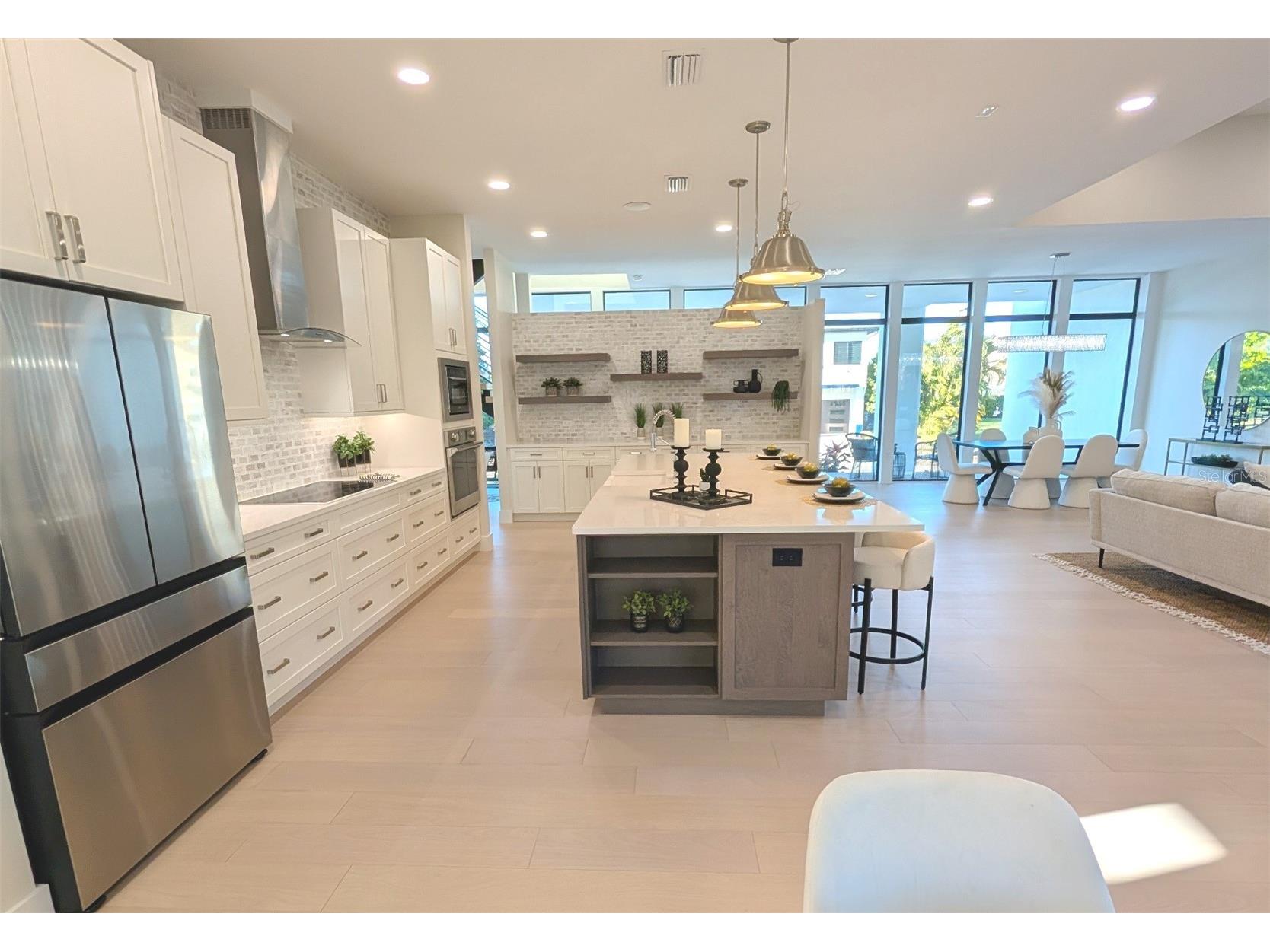 2110 Michele Drive Sarasota FL 34231 A4657130 image11