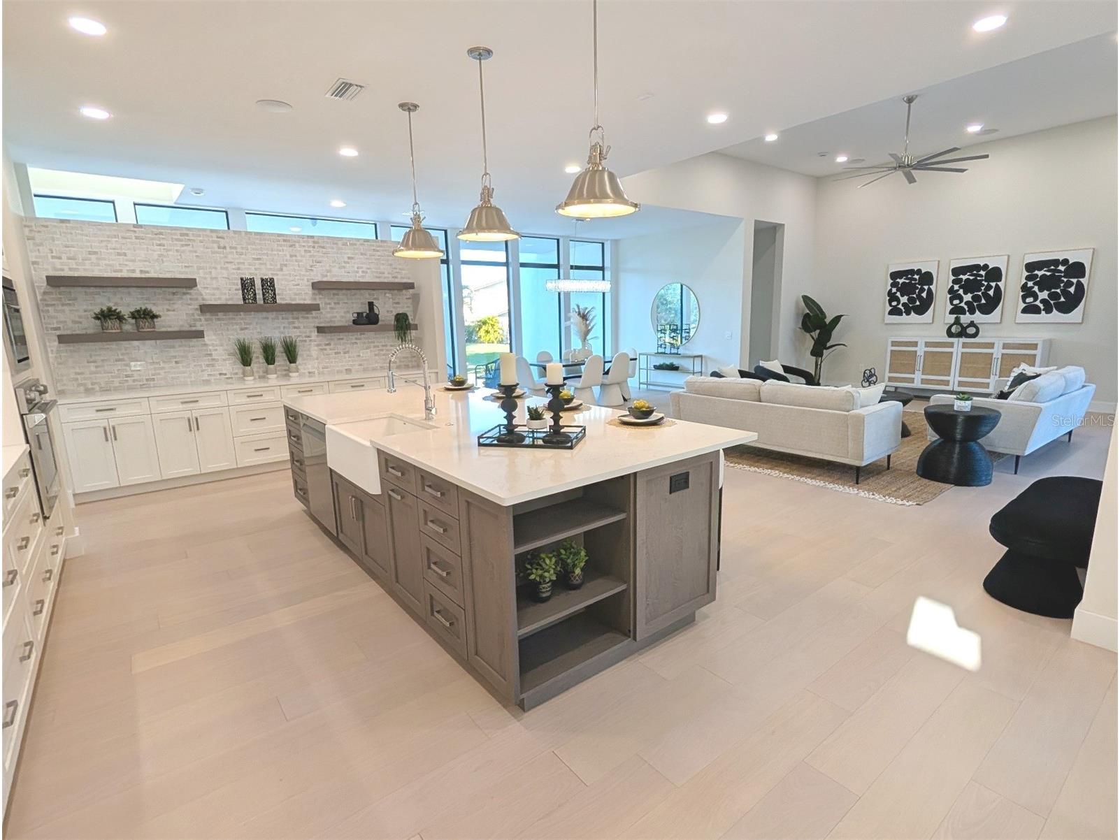 2110 Michele Drive Sarasota FL 34231 A4657130 image16