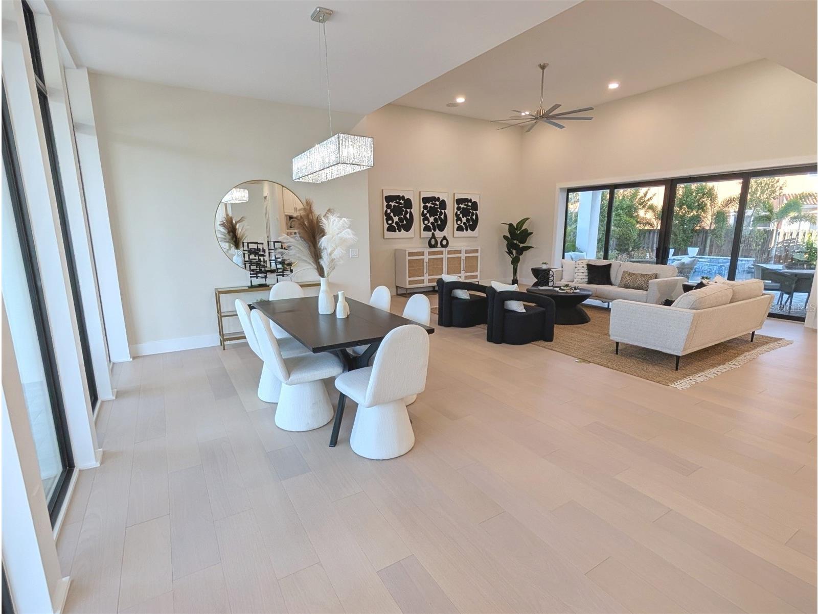 2110 Michele Drive Sarasota FL 34231 A4657130 image3