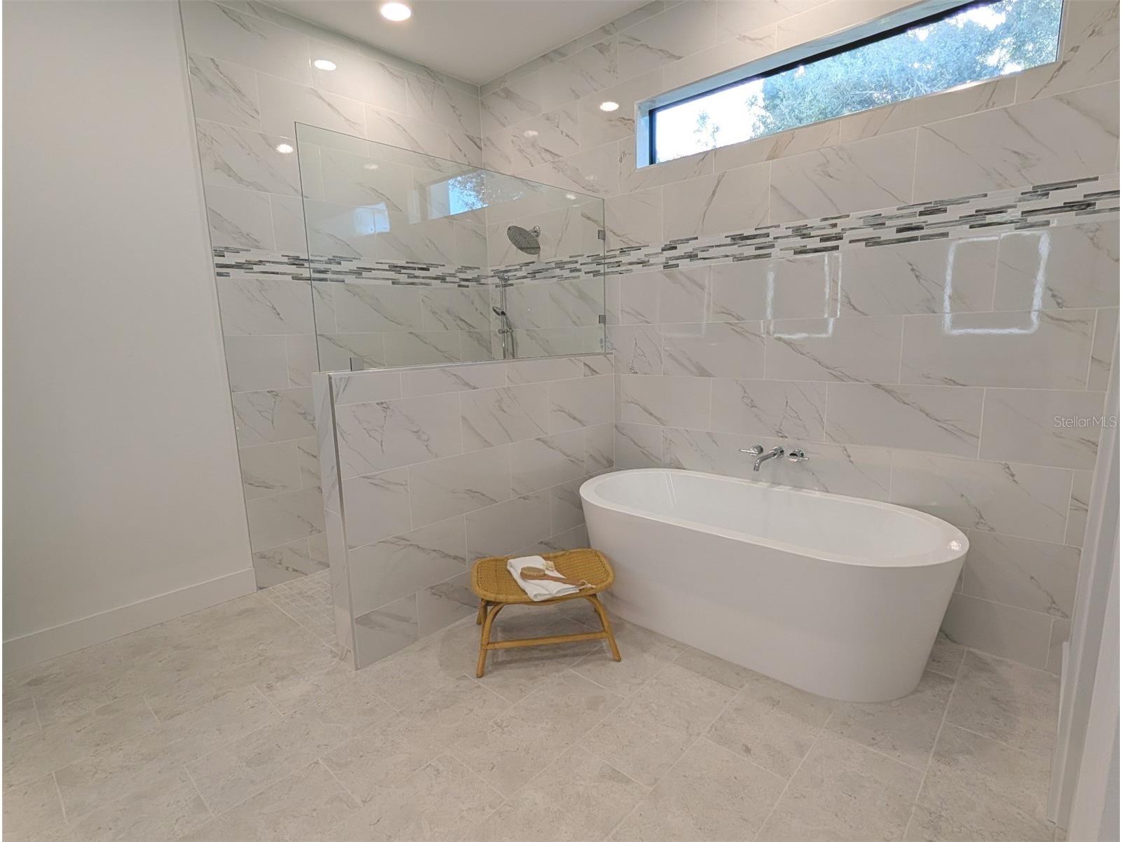 2110 Michele Drive Sarasota FL 34231 A4657130 image33