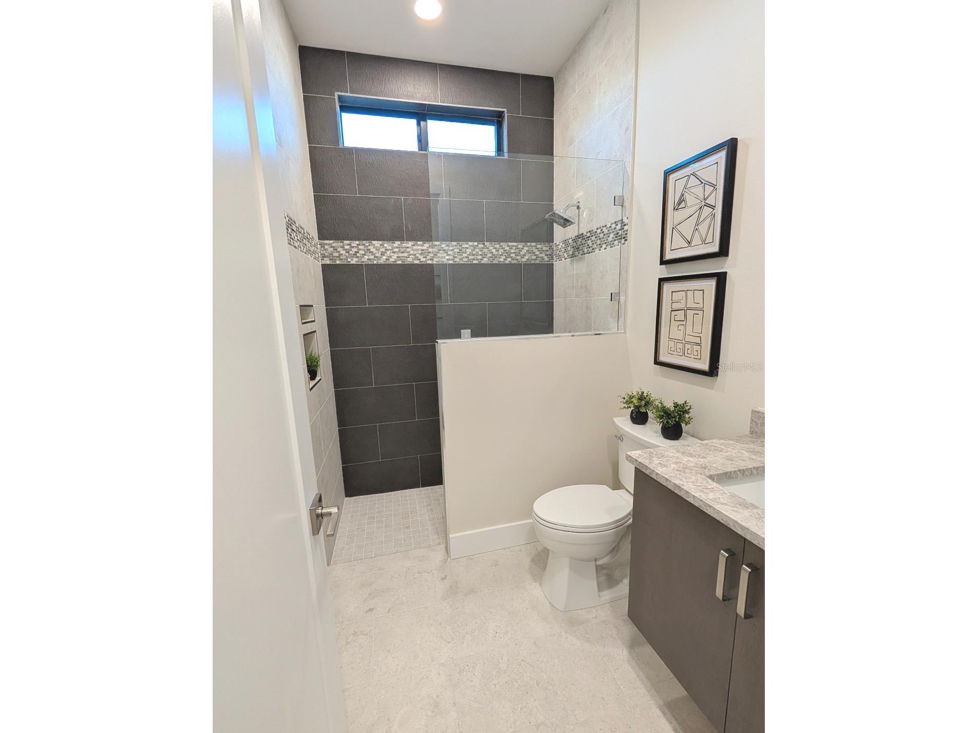 2110 Michele Drive Sarasota FL 34231 A4657130 image37