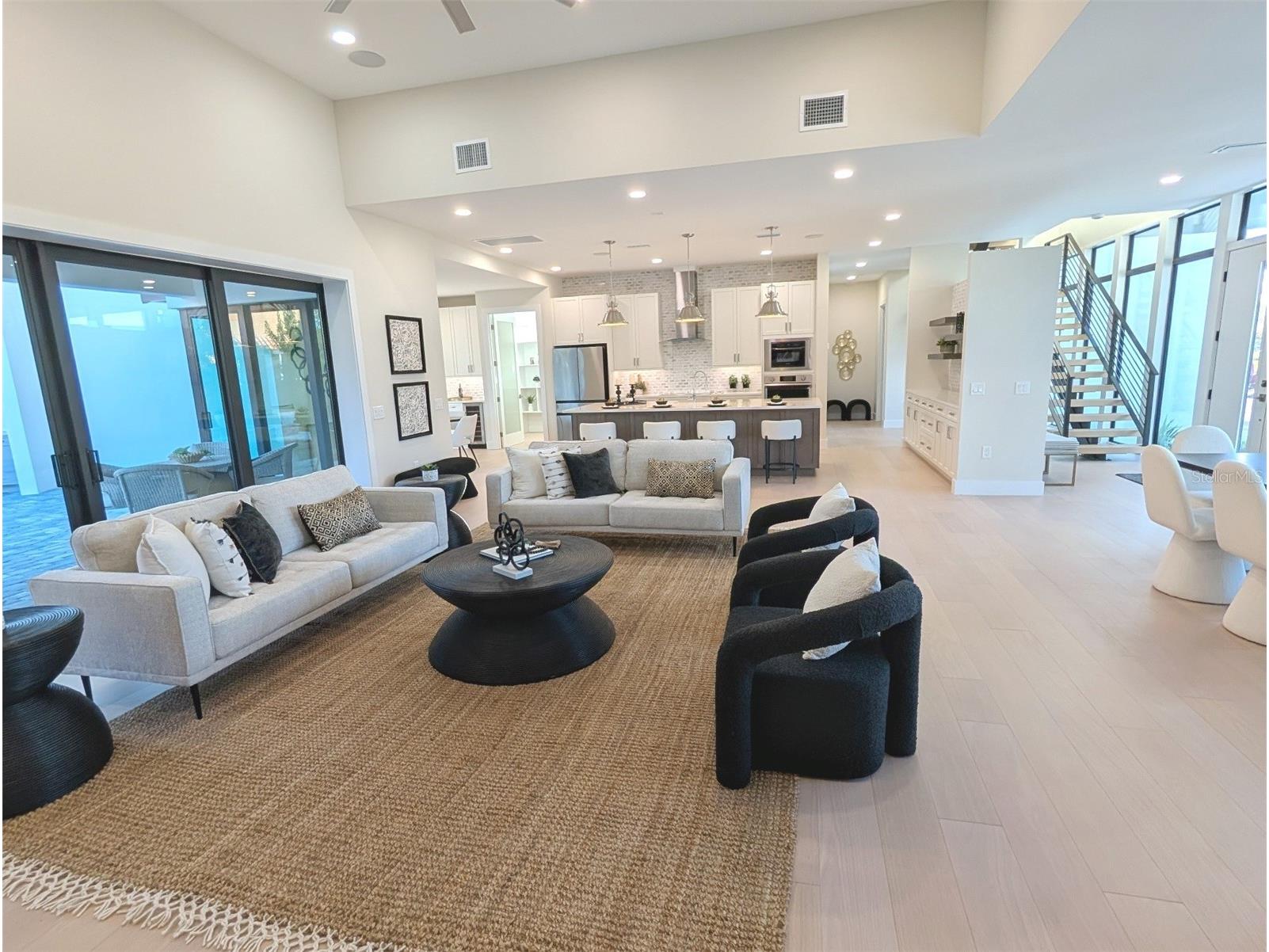 2110 Michele Drive Sarasota FL 34231 A4657130 image4