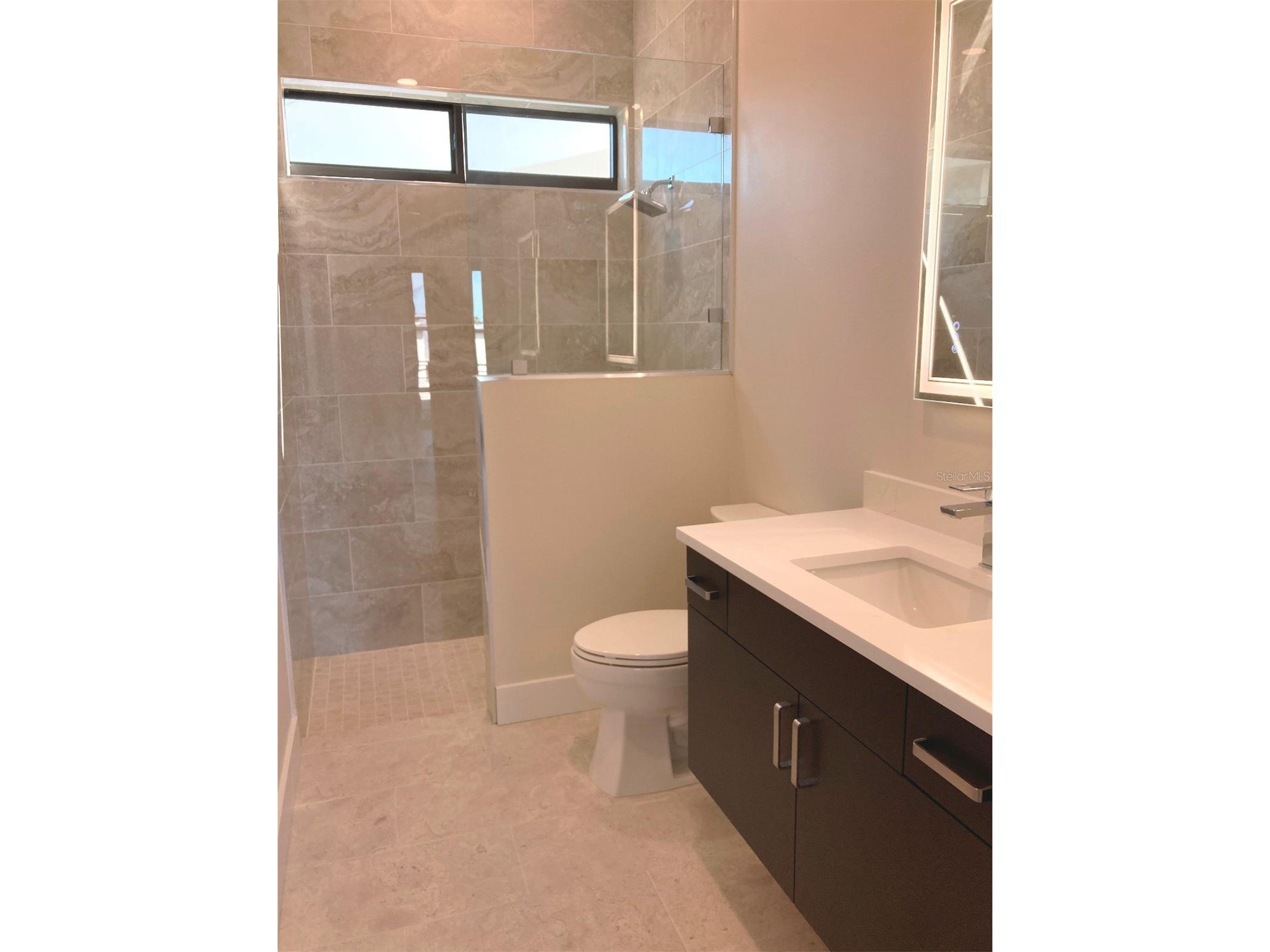 2110 Michele Drive Sarasota FL 34231 A4657130 image40